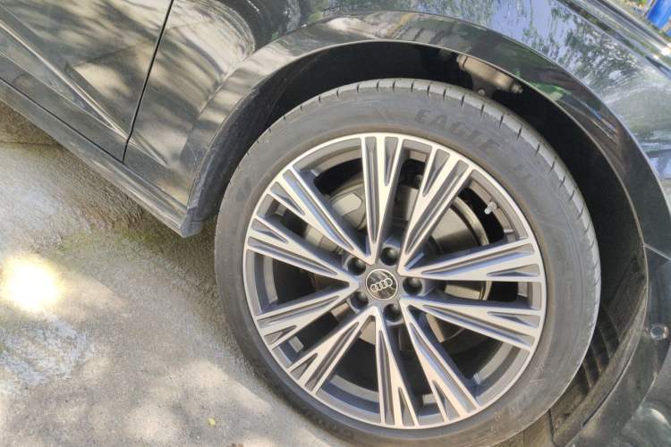 Used Audi A6L 2024 45 TFSI quattro Prestige Dynamic Edition Right Front Wheel Hub