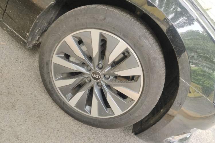 Used Audi A6L 2024 45 TFSI Prestige Elegant Edition Right Front Wheel Hub