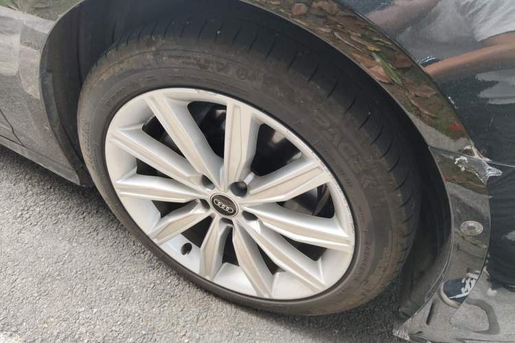 Used Audi A6L 2024 45 TFSI Prestige Dynamic Edition Right Front Wheel Hub