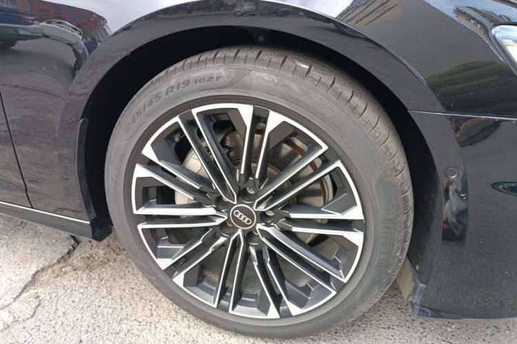 Used Audi A6L 2024 45 TFSI Prestige Dynamic Edition Right Front Wheel Hub