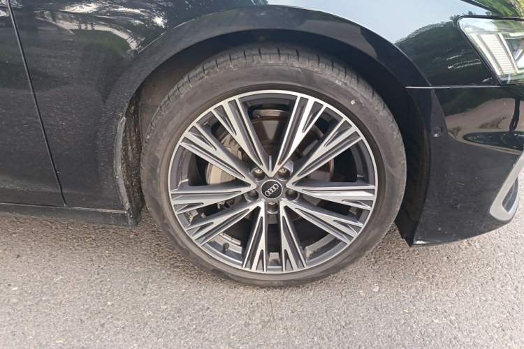 Used Audi A6L 2024 45 TFSI Prestige Dynamic Edition Right Front Wheel Hub