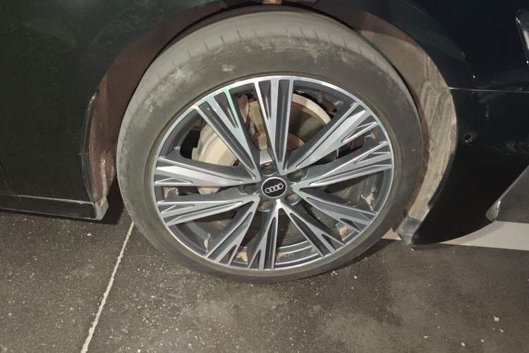 Used Audi A6L 2024 45 TFSI quattro Prestige Dynamic Edition Right Front Wheel Hub