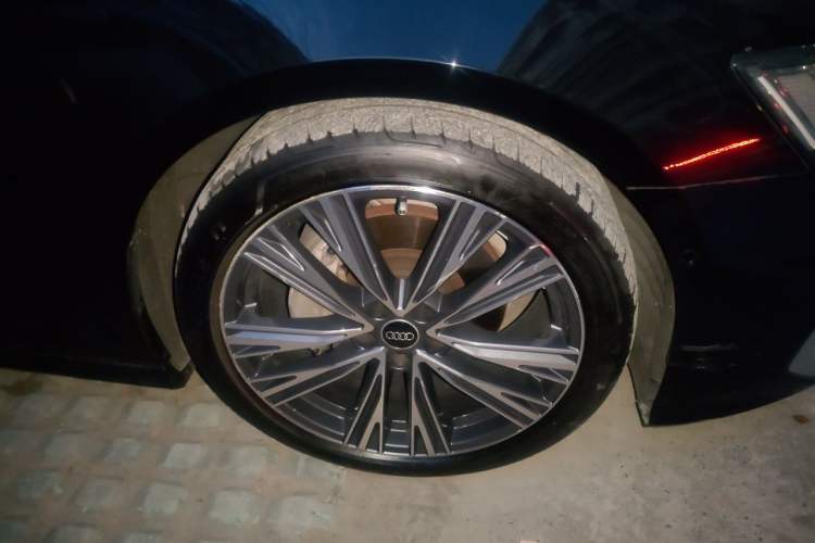 Used Audi A6L 2024 45 TFSI Prestige Dynamic Edition Right Front Wheel Hub