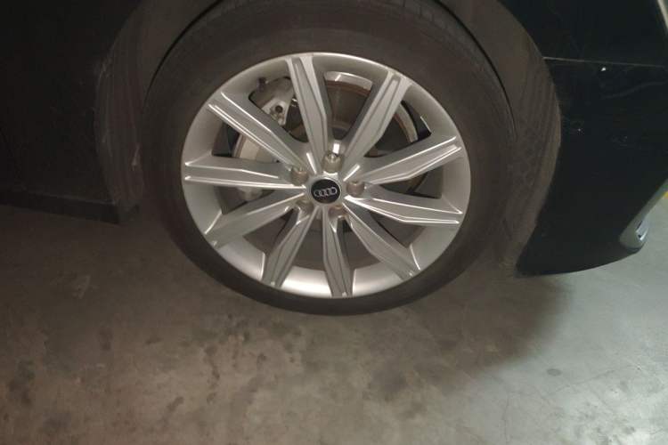 Used Audi A6L 2024 45 TFSI Prestige Dynamic Edition Right Front Wheel Hub
