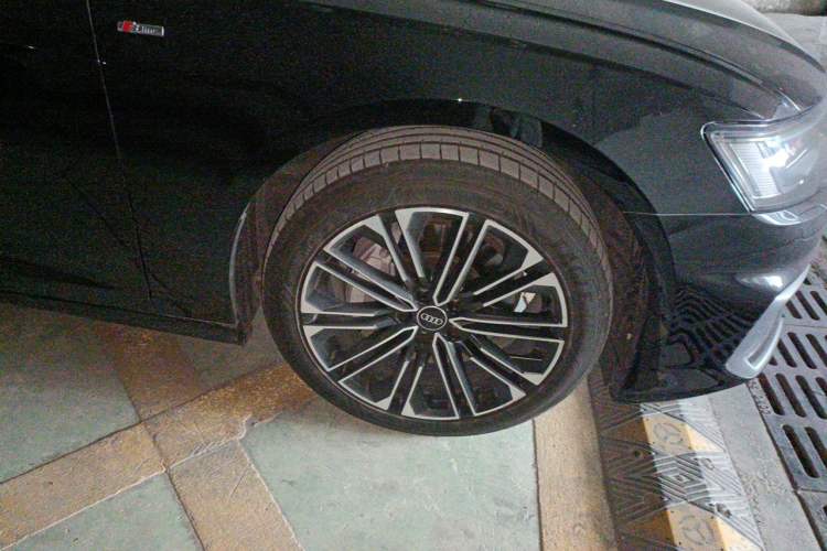 Used Audi A6L 2024 45 TFSI Prestige Dynamic Edition Right Front Wheel Hub