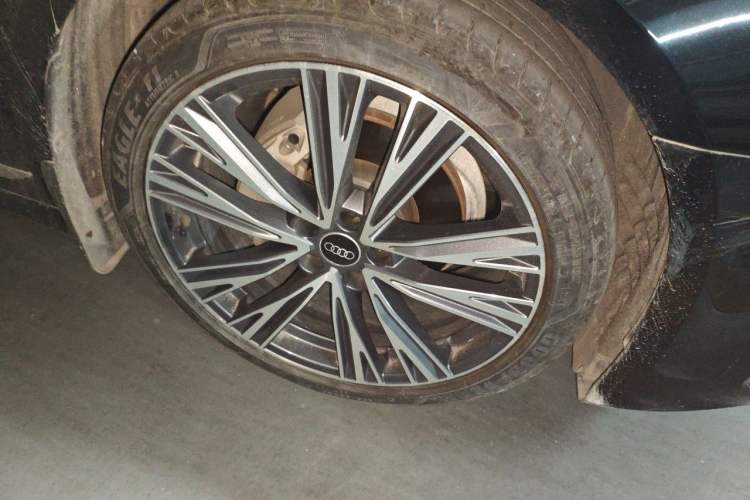 Used Audi A6L 2024 40 TFSI Luxury Dynamic Edition Right Front Wheel Hub