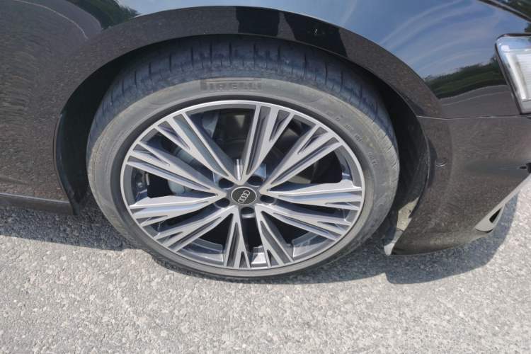 Used Audi A6L 2024 45 TFSI Prestige Dynamic Edition Right Front Wheel Hub