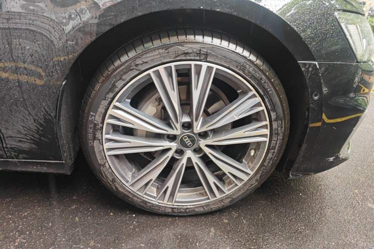 Used Audi A6L 2024 45 TFSI quattro Prestige Dynamic Edition Right Front Wheel Hub
