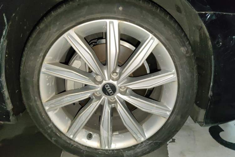 Used Audi A6L 2024 45 TFSI Prestige Dynamic Edition Right Front Wheel Hub