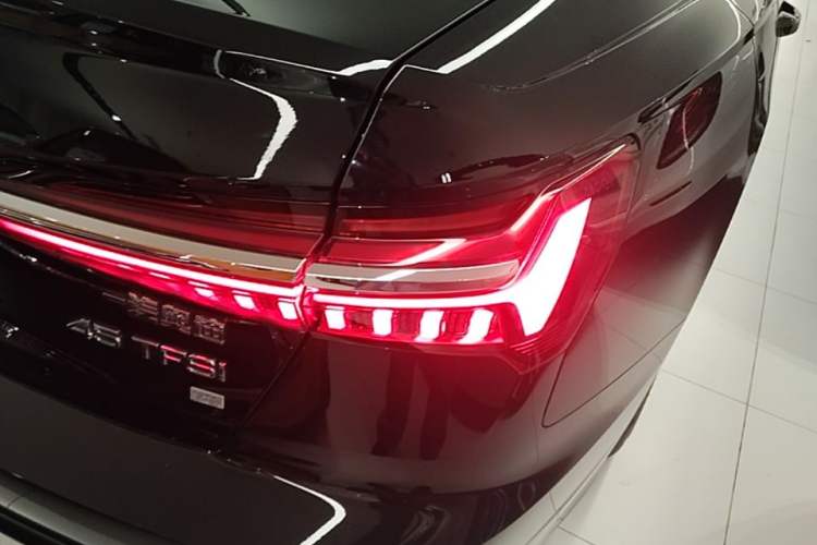 Used Audi A6L 2024 45 TFSI Prestige Dynamic Edition Right Rear Taillight