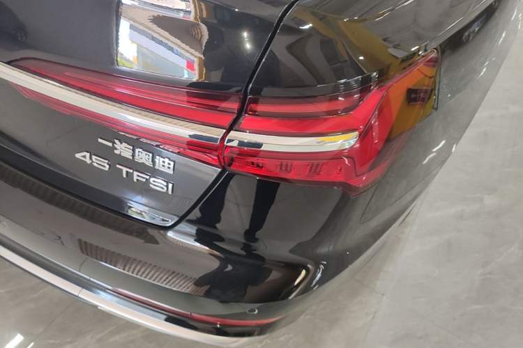 Used Audi A6L 2024 45 TFSI Prestige Dynamic Edition Right Rear Taillight