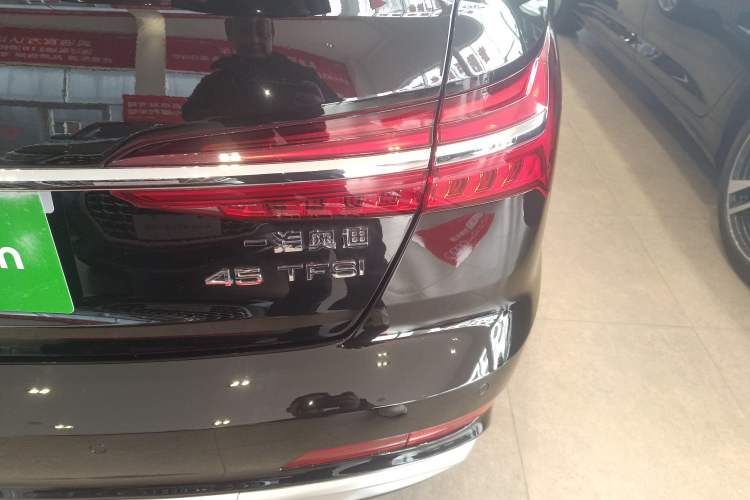 Used Audi A6L 2024 45 TFSI Prestige Dynamic Edition Right Rear Taillight