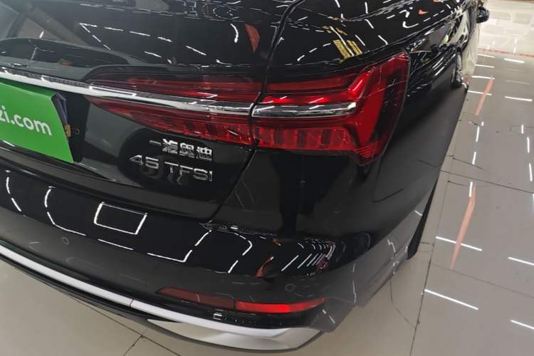 Used Audi A6L 2024 40 TFSI Luxury Dynamic Edition Right Rear Taillight