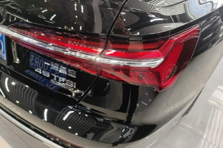 Used Audi A6L 2024 40 TFSI Luxury Dynamic Edition Right Rear Taillight