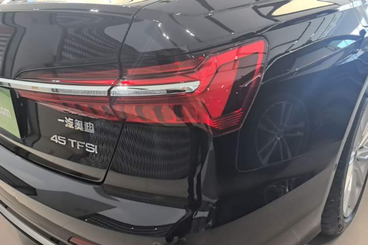 Used Audi A6L 2024 45 TFSI Prestige Dynamic Edition Right Rear Taillight