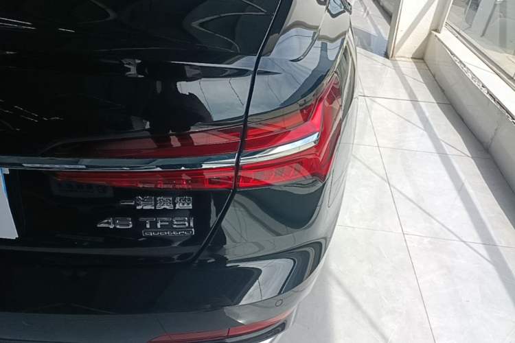 Used Audi A6L 2024 45 TFSI quattro Prestige Dynamic Edition Right Rear Taillight