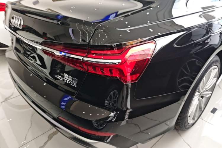 Used Audi A6L 2024 45 TFSI Prestige Dynamic Edition Right Rear Taillight