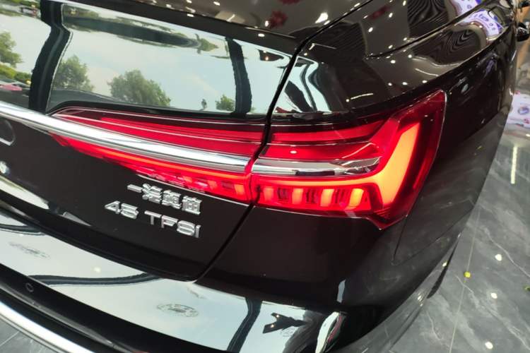 Used Audi A6L 2024 45 TFSI Prestige Dynamic Edition Right Rear Taillight