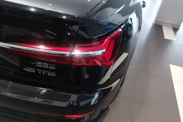 Used Audi A6L 2024 45 TFSI Prestige Dynamic Edition Right Rear Taillight