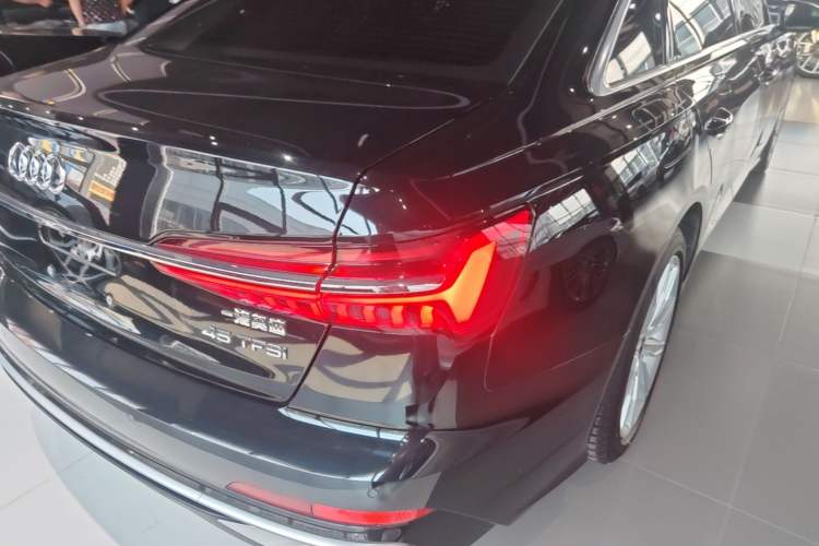 Used Audi A6L 2024 45 TFSI Prestige Dynamic Edition Right Rear Taillight