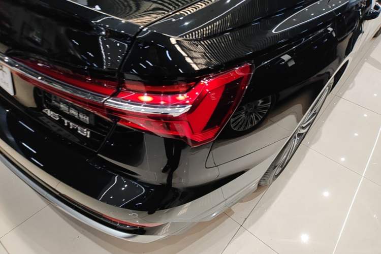 Used Audi A6L 2024 40 TFSI Luxury Dynamic Edition Right Rear Taillight