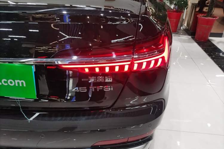 Used Audi A6L 2024 45 TFSI Prestige Dynamic Edition Right Rear Taillight