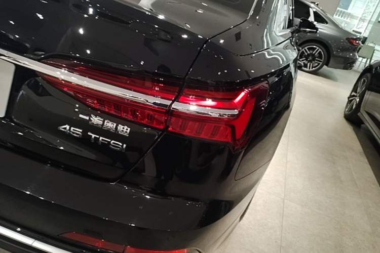 Used Audi A6L 2024 45 TFSI Prestige Dynamic Edition Right Rear Taillight