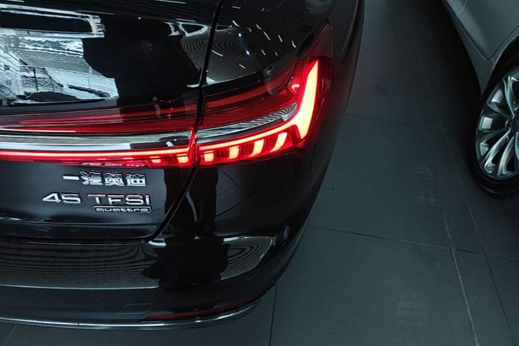 Used Audi A6L 2024 45 TFSI quattro Prestige Elegant Edition Right Rear Taillight