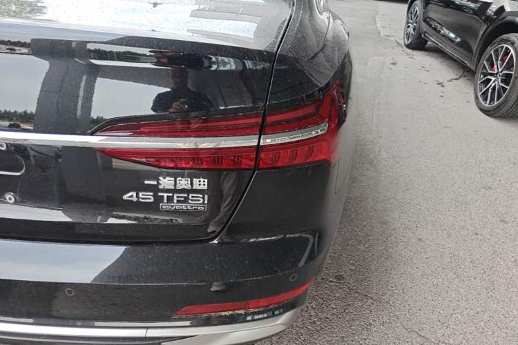 Used Audi A6L 2024 45 TFSI quattro Prestige Dynamic Edition Right Rear Taillight