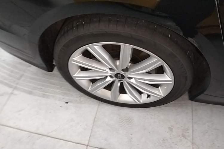 Used Audi A6L 2024 45 TFSI Prestige Dynamic Edition Right Rear Wheel Hub