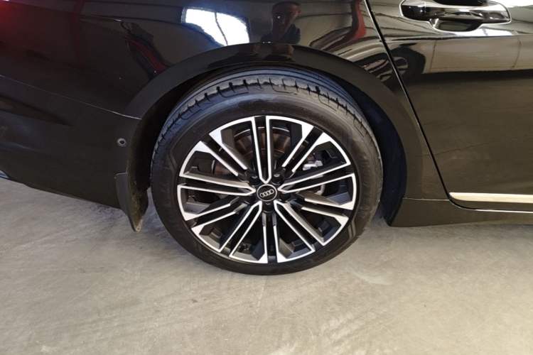 Used Audi A6L 2024 45 TFSI Prestige Elegant Edition Right Rear Wheel Hub
