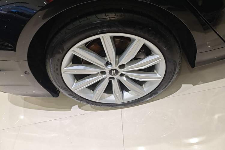 Used Audi A6L 2024 45 TFSI Prestige Dynamic Edition Right Rear Wheel Hub