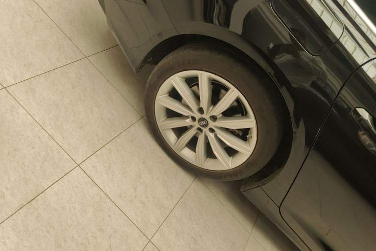 Used Audi A6L 2024 45 TFSI Prestige Dynamic Edition Right Rear Wheel Hub