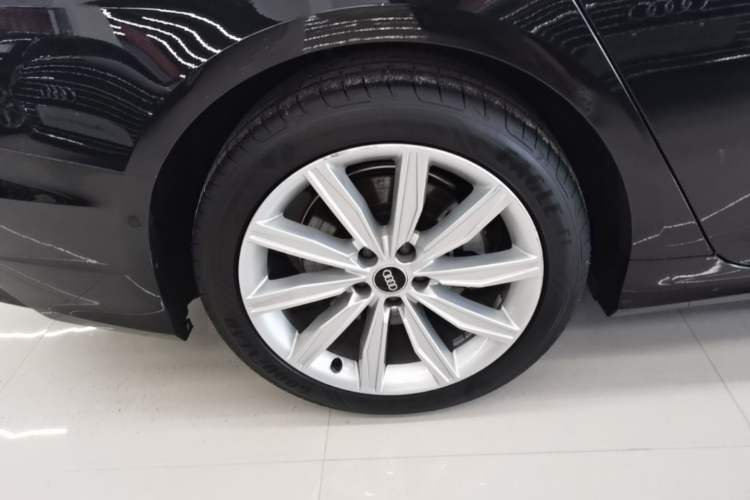 Used Audi A6L 2024 45 TFSI Prestige Dynamic Edition Right Rear Wheel Hub