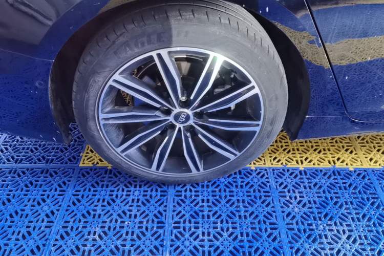Used Audi A6L 2024 45 TFSI Prestige Dynamic Edition Right Rear Wheel Hub