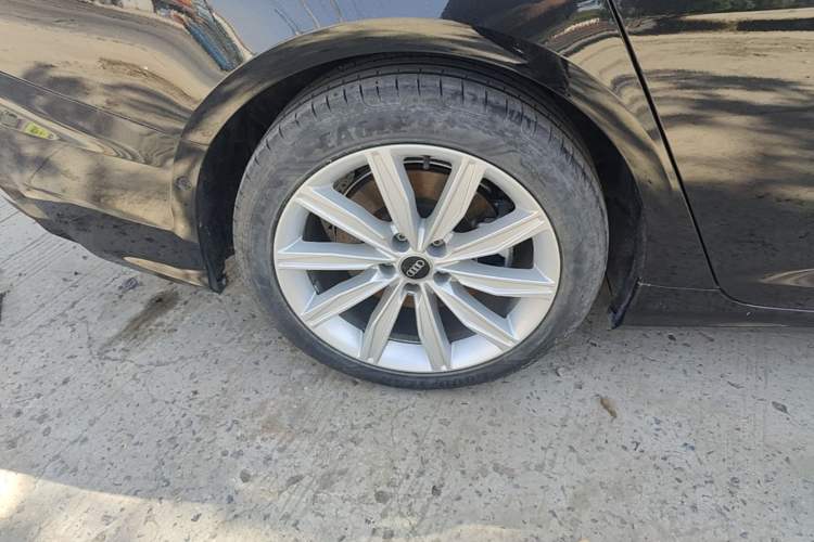 Used Audi A6L 2024 45 TFSI Prestige Dynamic Edition Right Rear Wheel Hub