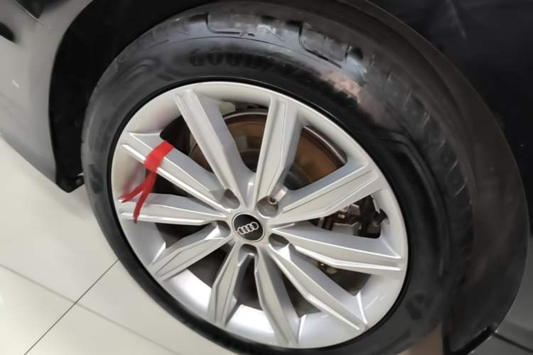 Used Audi A6L 2024 45 TFSI Prestige Dynamic Edition Right Rear Wheel Hub