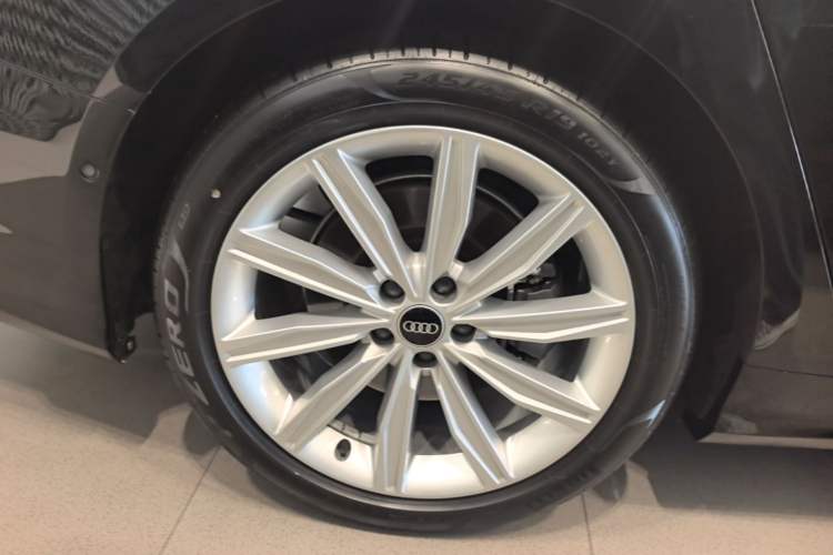 Used Audi A6L 2024 45 TFSI Prestige Dynamic Edition Right Rear Wheel Hub