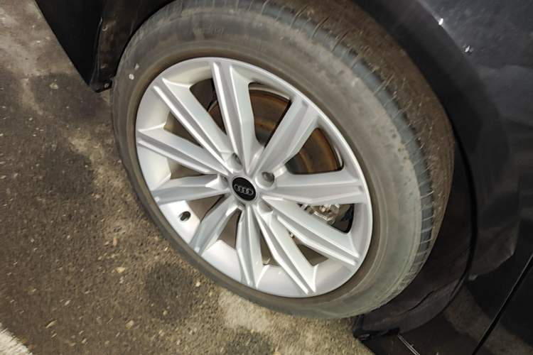 Used Audi A6L 2024 45 TFSI Prestige Dynamic Edition Right Rear Wheel Hub