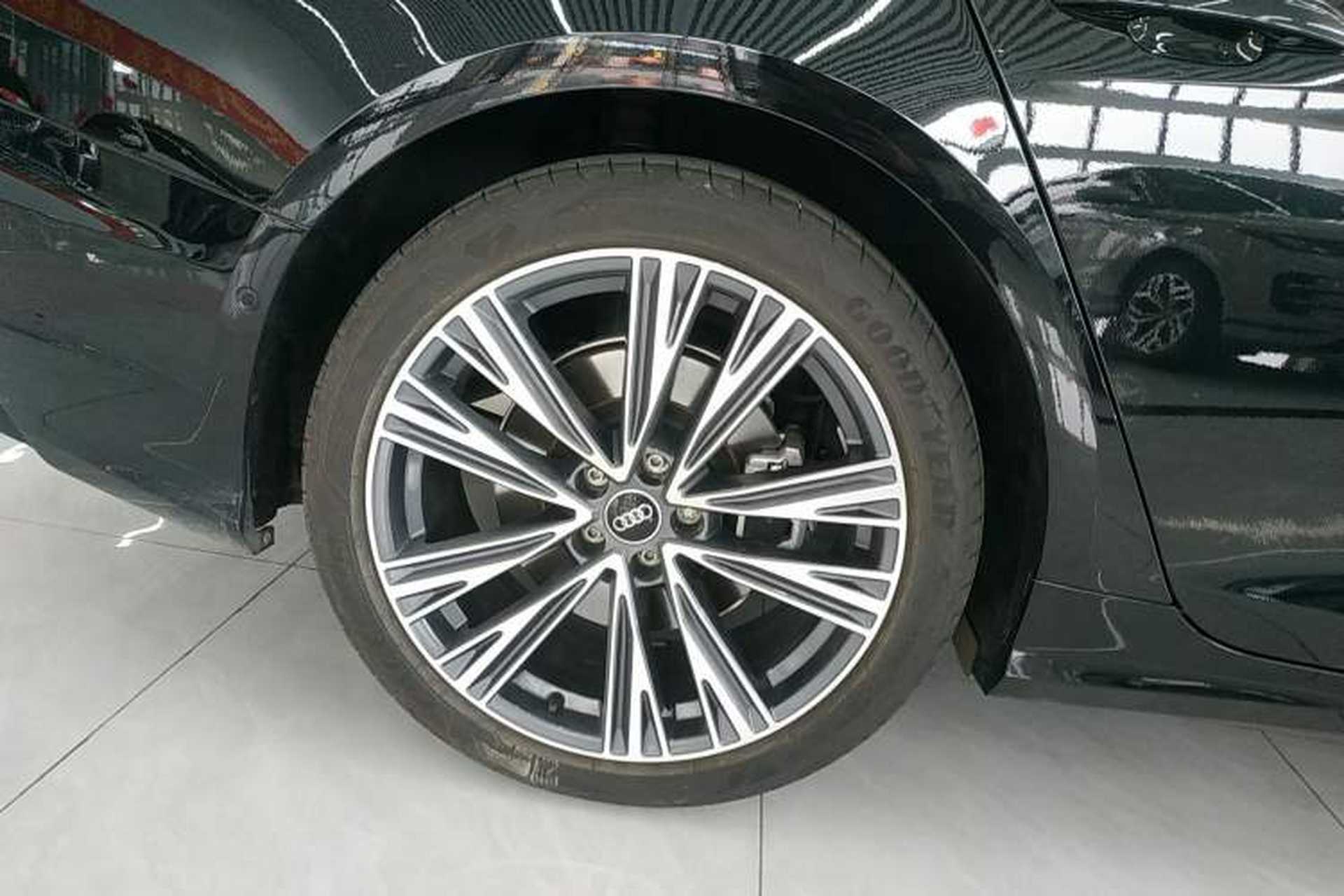 Used Audi A6L 2024 45 TFSI quattro Prestige Dynamic Edition Right Rear Wheel Hub
