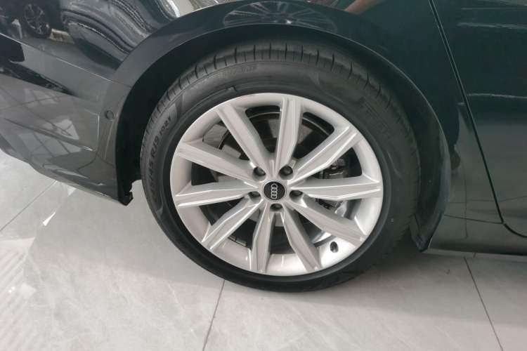 Used Audi A6L 2024 45 TFSI Prestige Dynamic Edition Right Rear Wheel Hub