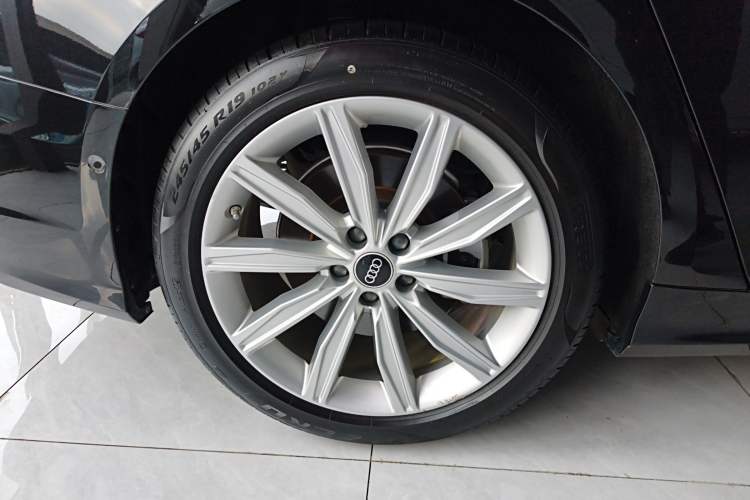 Used Audi A6L 2024 45 TFSI Prestige Dynamic Edition Right Rear Wheel Hub