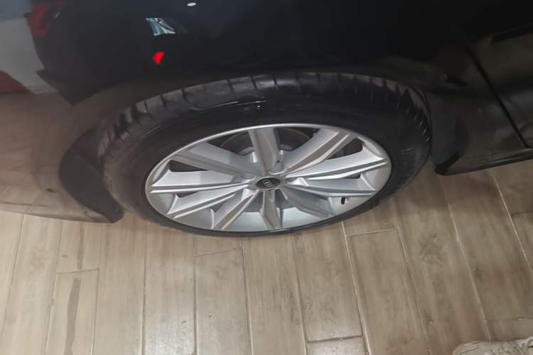 Used Audi A6L 2024 45 TFSI Prestige Dynamic Edition Right Rear Wheel Hub