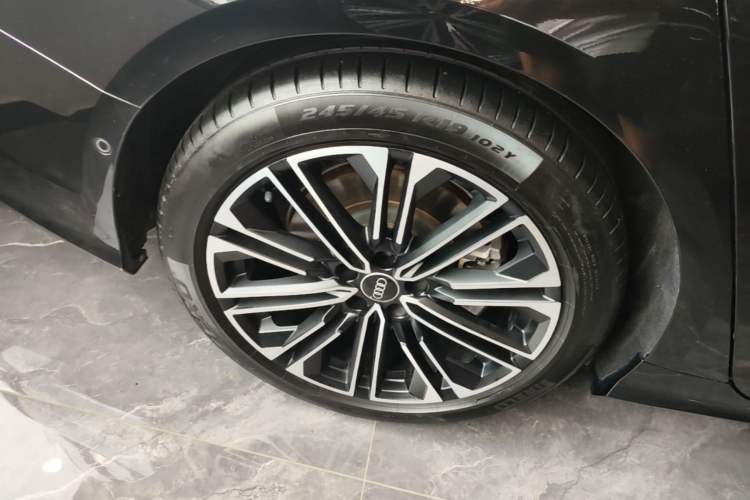 Used Audi A6L 2024 45 TFSI Prestige Dynamic Edition Right Rear Wheel Hub