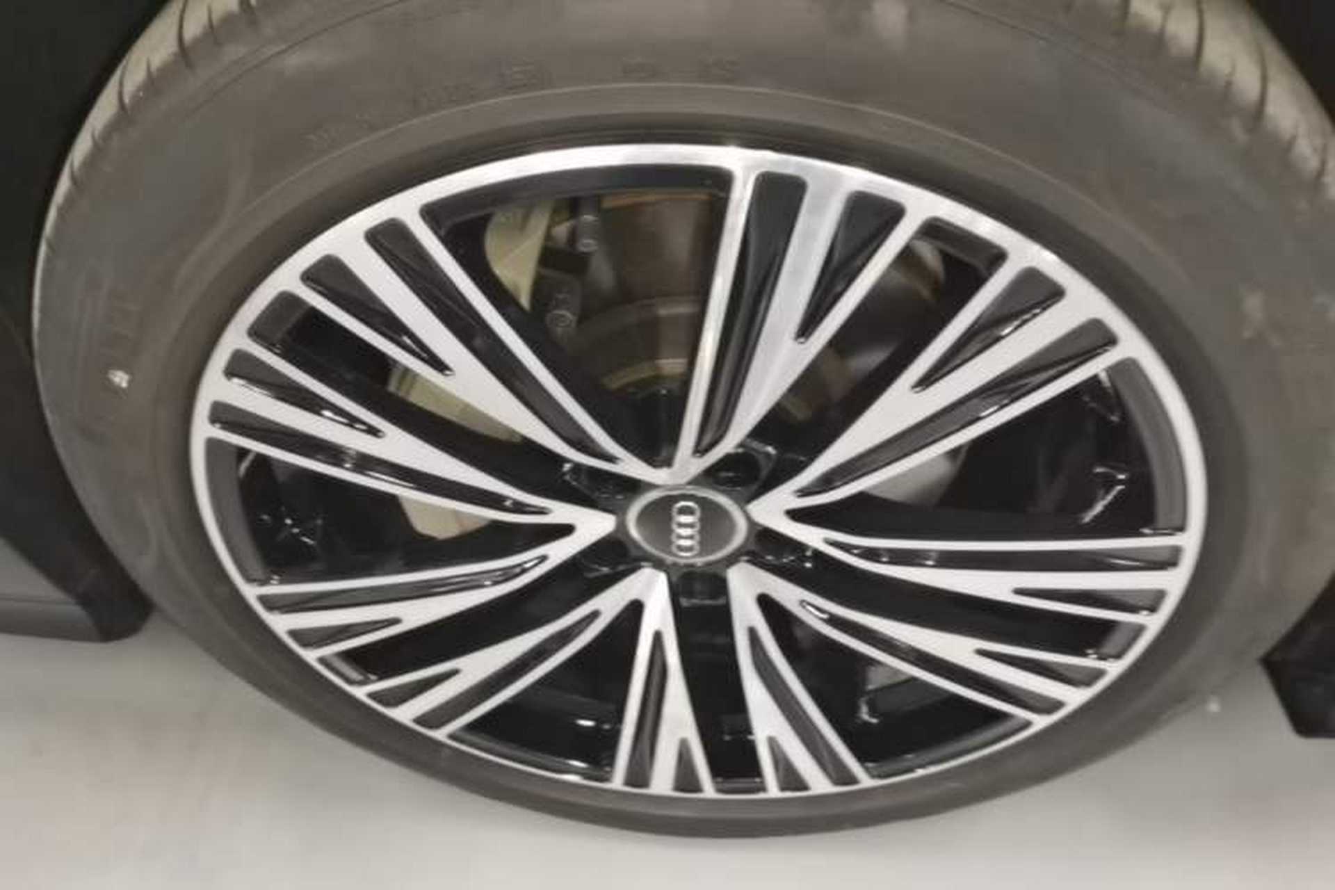 Used Audi A6L 2024 45 TFSI Prestige Dynamic Edition Right Rear Wheel Hub