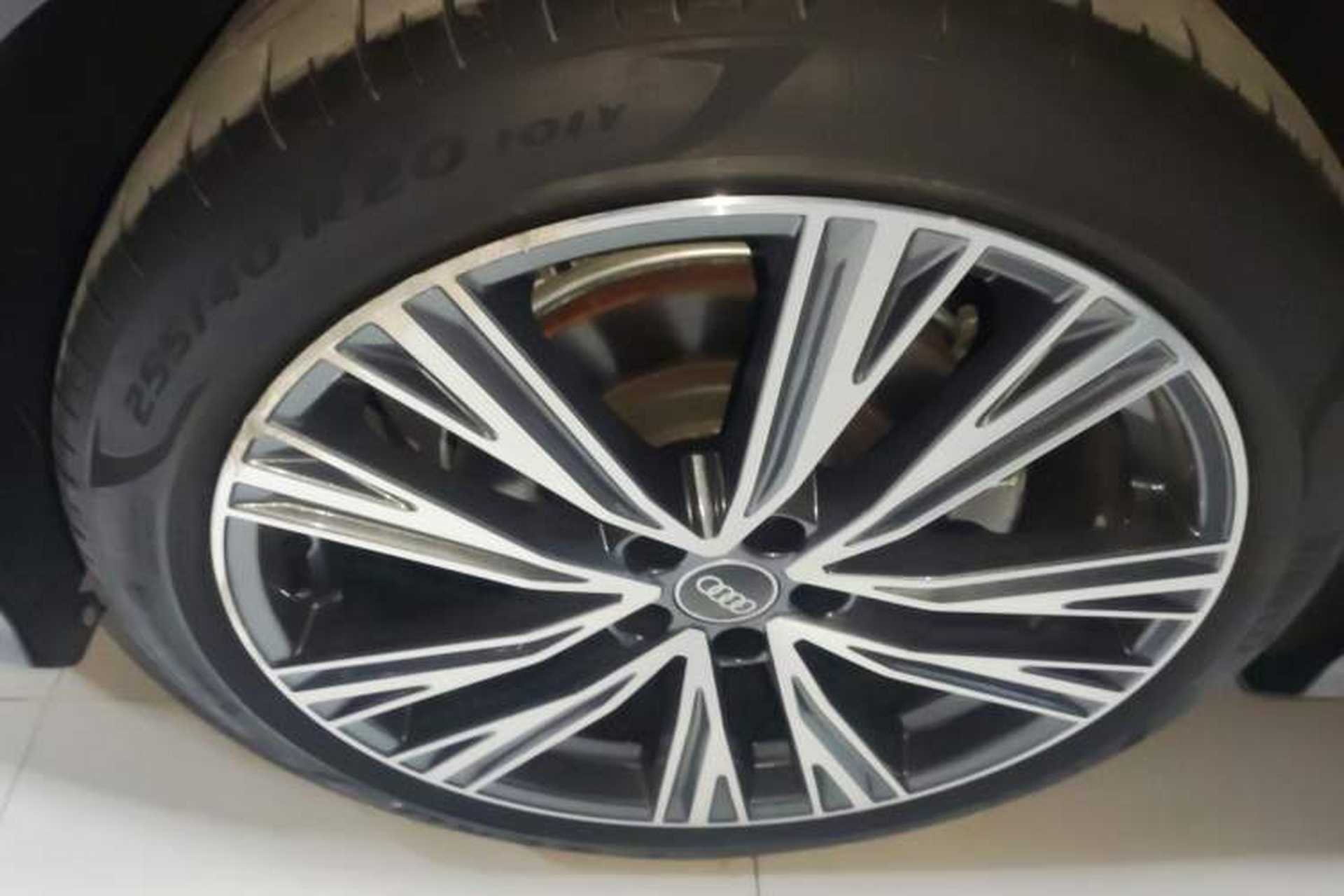 Used Audi A6L 2024 45 TFSI quattro Prestige Dynamic Edition Right Rear Wheel Hub