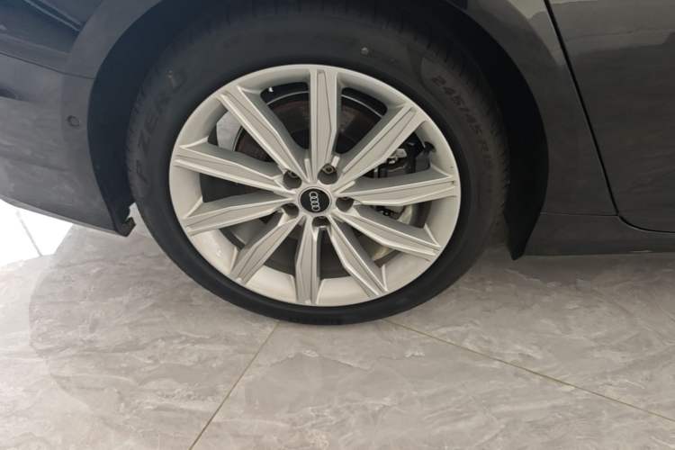 Used Audi A6L 2024 45 TFSI Prestige Dynamic Edition Right Rear Wheel Hub