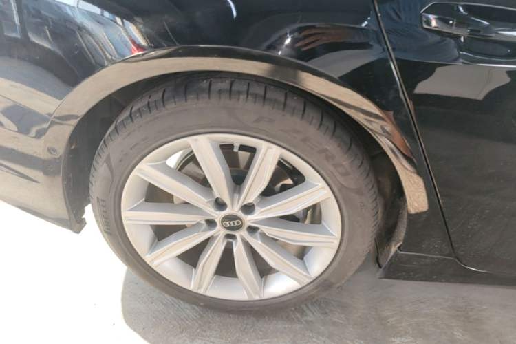 Used Audi A6L 2024 45 TFSI Prestige Dynamic Edition Right Rear Wheel Hub