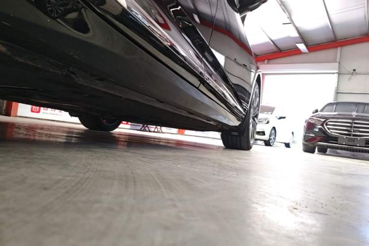 Used Audi A6L 2024 45 TFSI Prestige Elegant Edition Right Side Sill