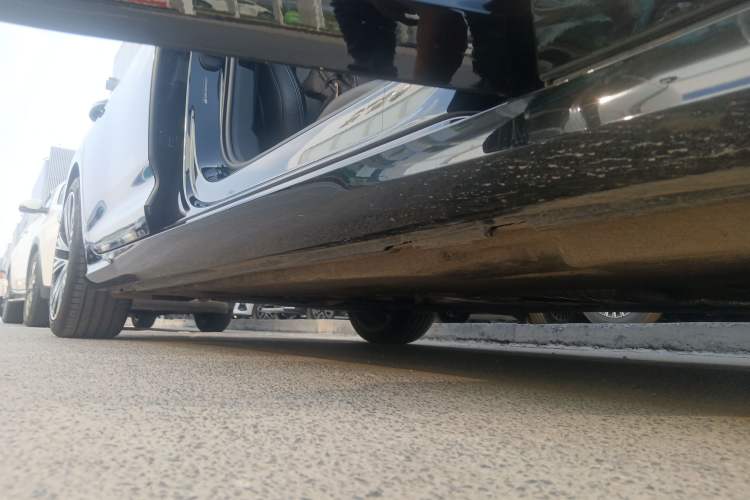 Used Audi A6L 2024 45 TFSI Prestige Dynamic Edition Right Side Sill